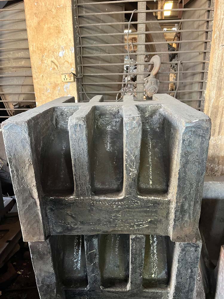 Metal castings in Vijayawada Carbon steel casting for industrial applications