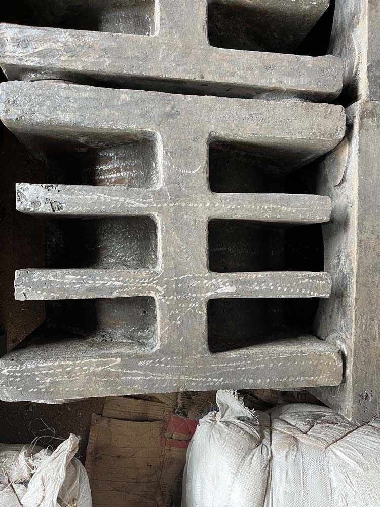Metal casting services by Bhanu Special Castings Carbon steel casting for industrial use