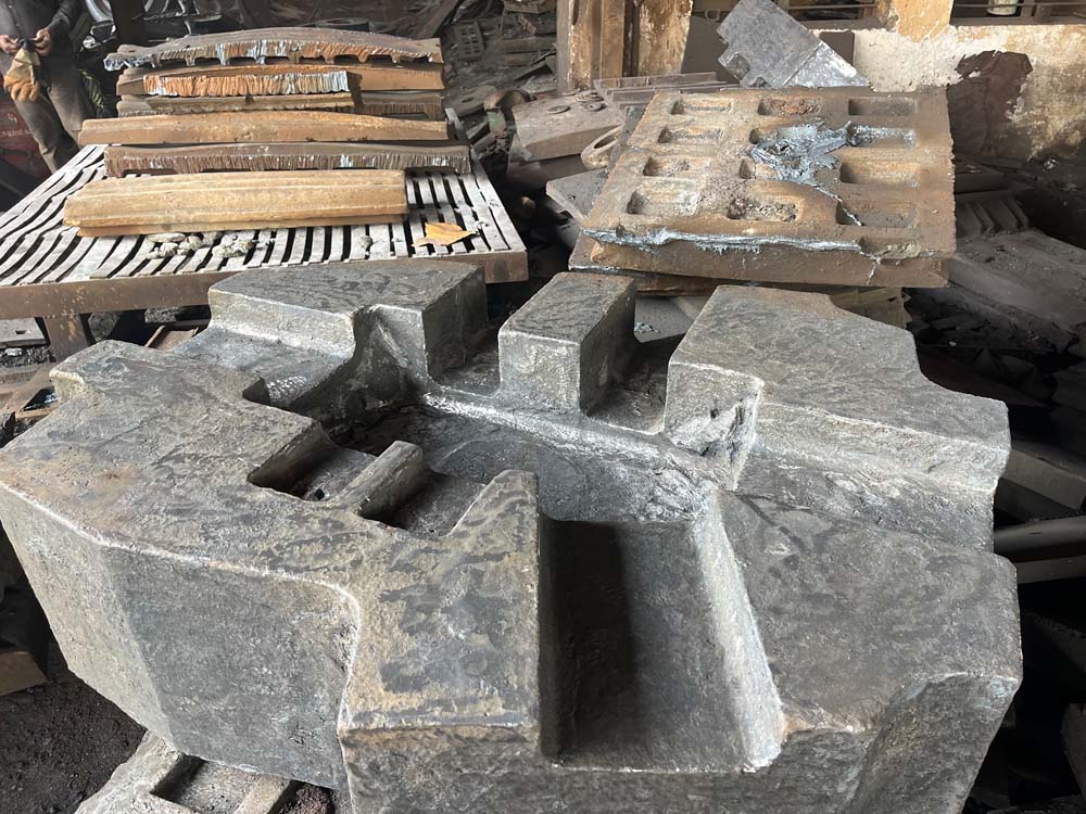 Metal casting services by Bhanu Special Castings Carbon steel casting product