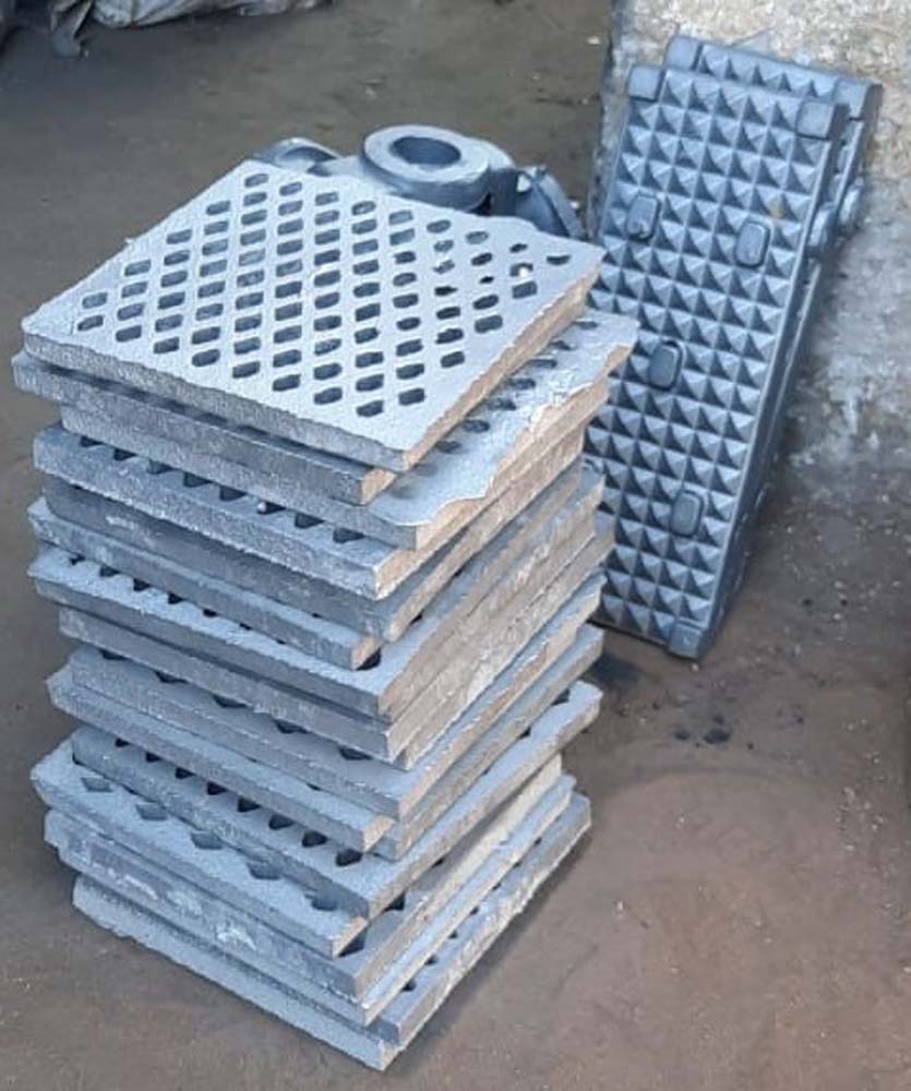 Metal casting services by Bhanu Special Castings Cast iron casting for industrial use