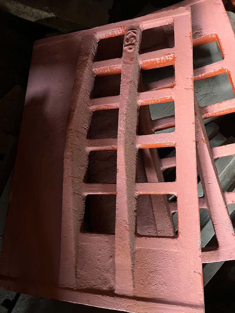 Manganese steel castings production Manganese steel casting product